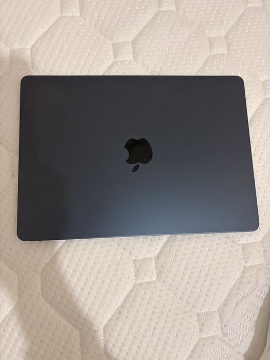 Macbook air m3 2024 8gb