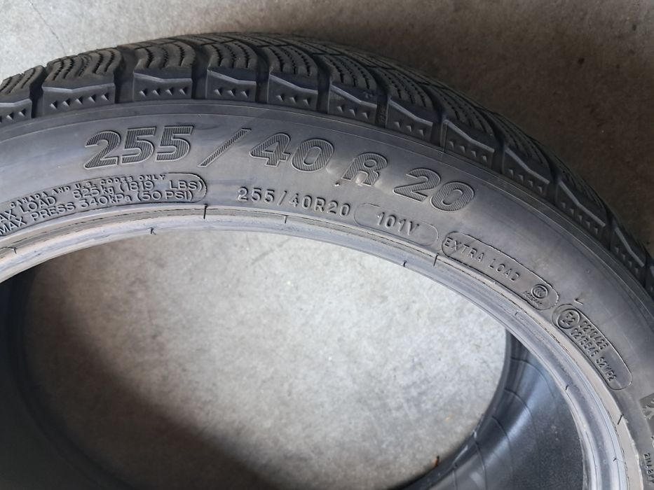 Anvelope second hand iarna 255 40 R20 Michelin