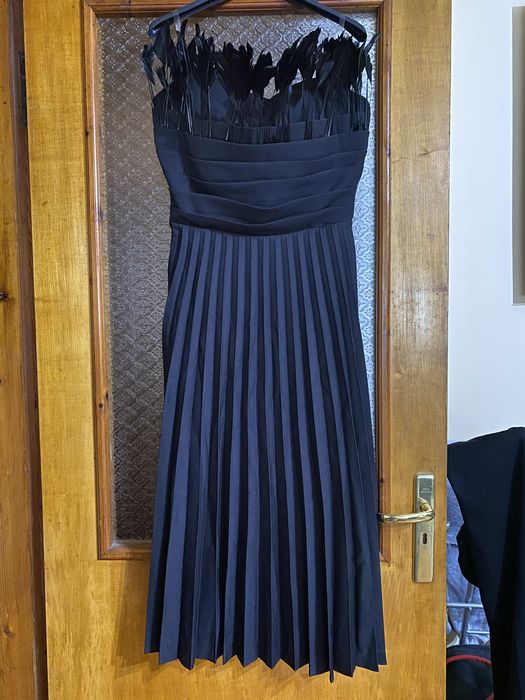 Rochie neagra eleganta