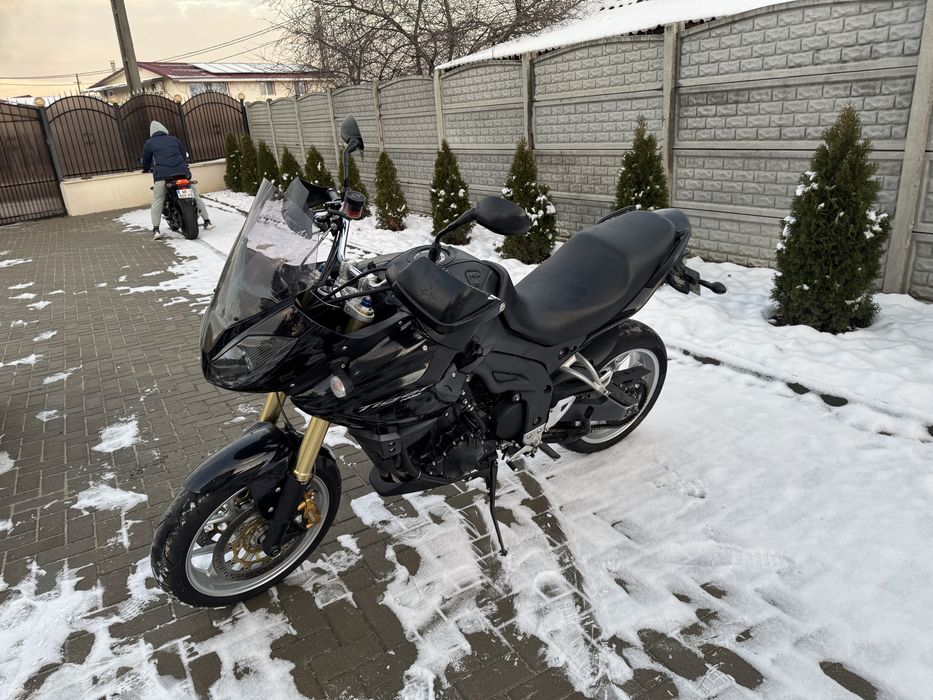 Triumph Tiger 1050 an 2011 , evacuare SC Project