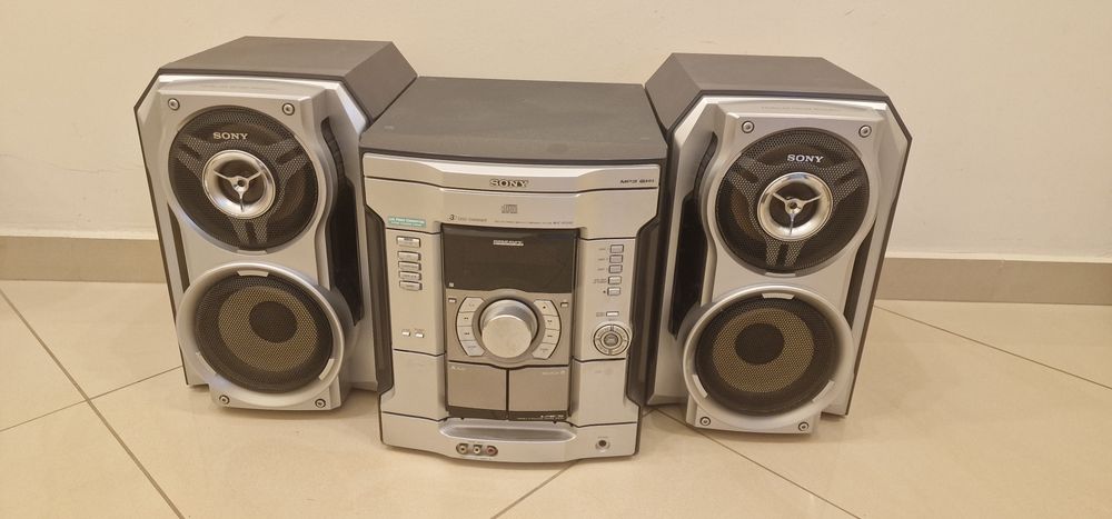 Музикална уредба SONY