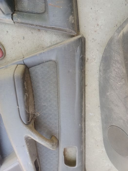 Обшивка двери на Камри sv40