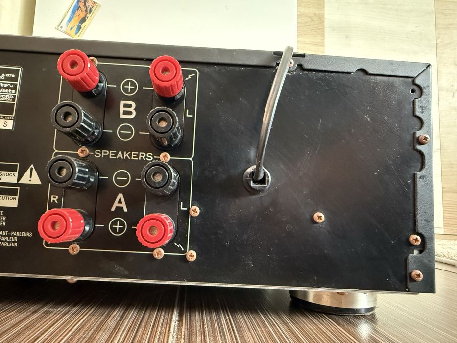 Pioneer A-676 Стерео усилвател