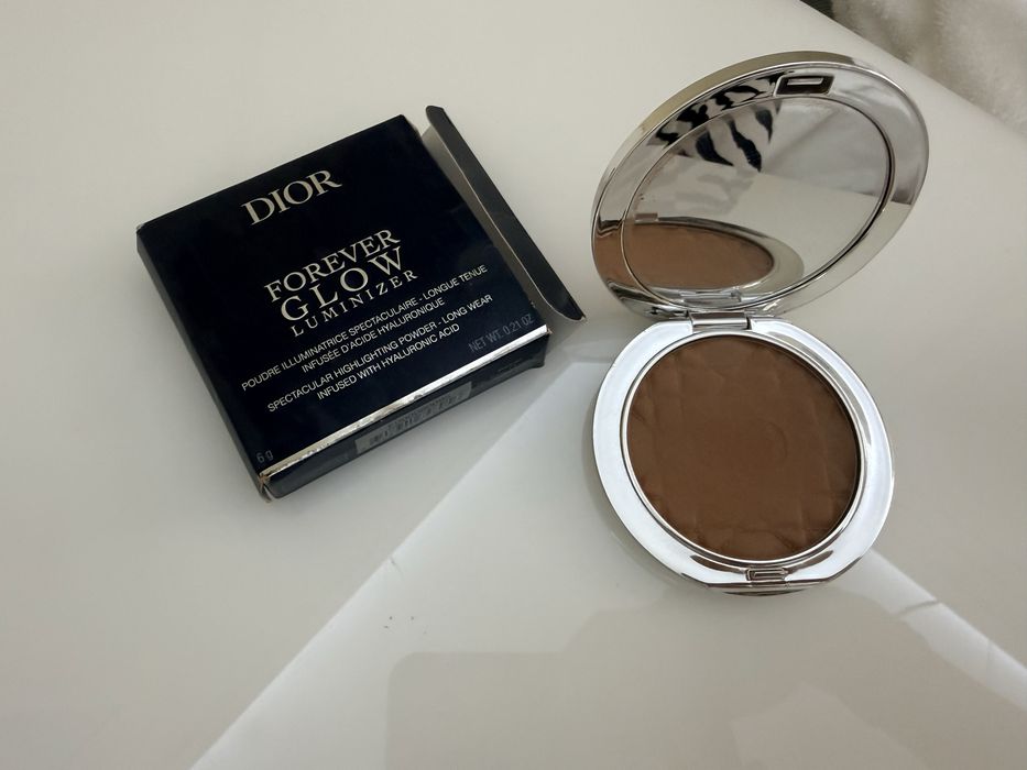 Dior хайлайтър Forever glow