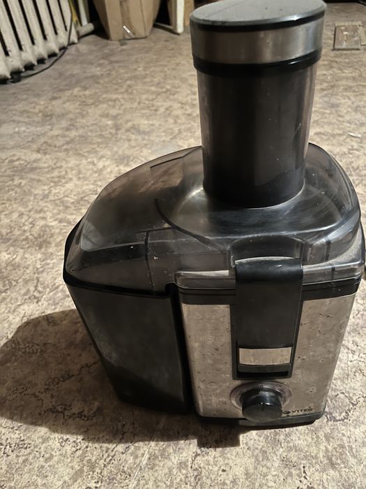 Продам соковыжималку  Vitek