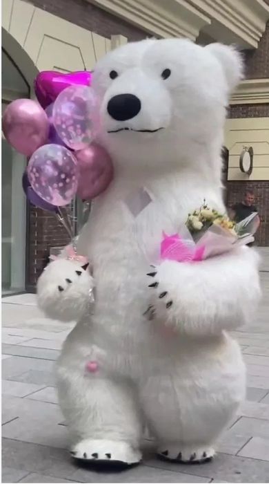 Белый мишка Чебурашка 
белый