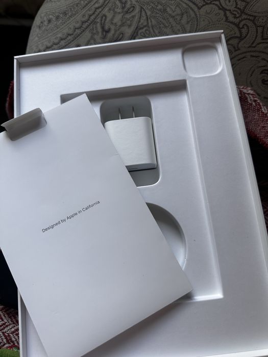 Продаю айпад про 11