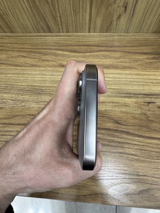 15 pro max 256 natural titan naqd va nasiya savdoga