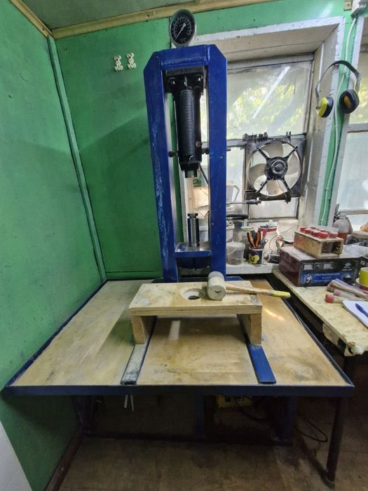 Гидравлический пресс на 20тонн