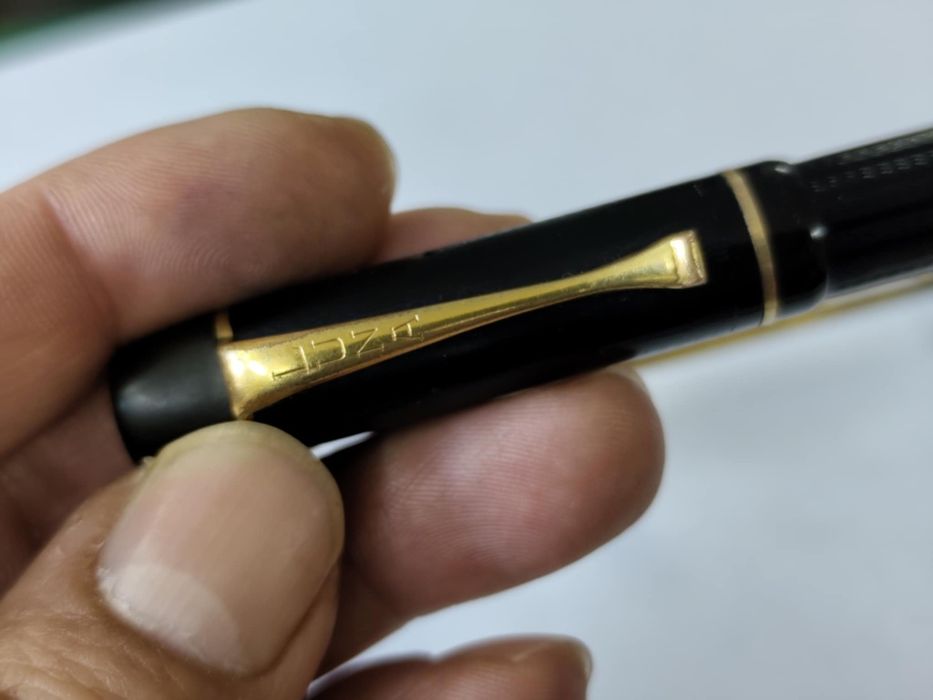 Писалка j.s. staedtler luna 4268 gold nib 14 c 585