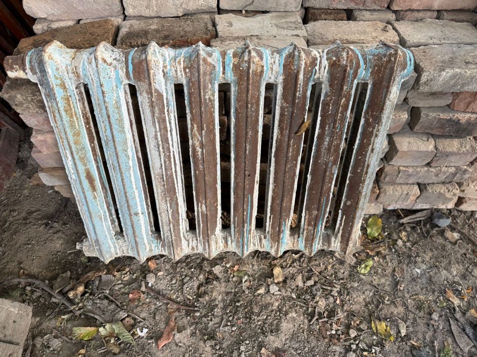 Батарея чугуная без трещен.