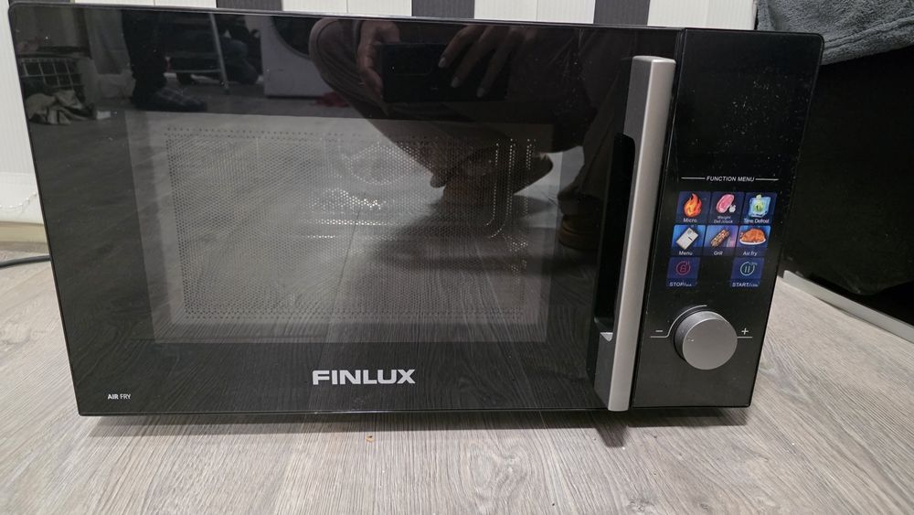 Микровълнова фурна еър фрайър грил