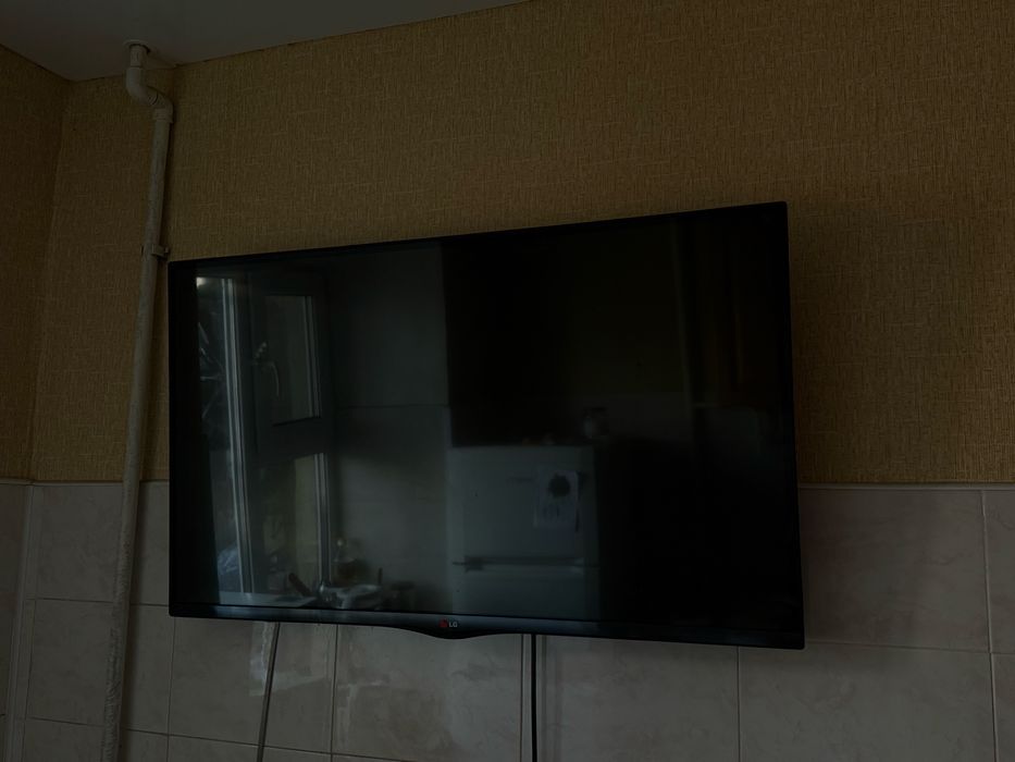 продаю xbox one s 1т + телик