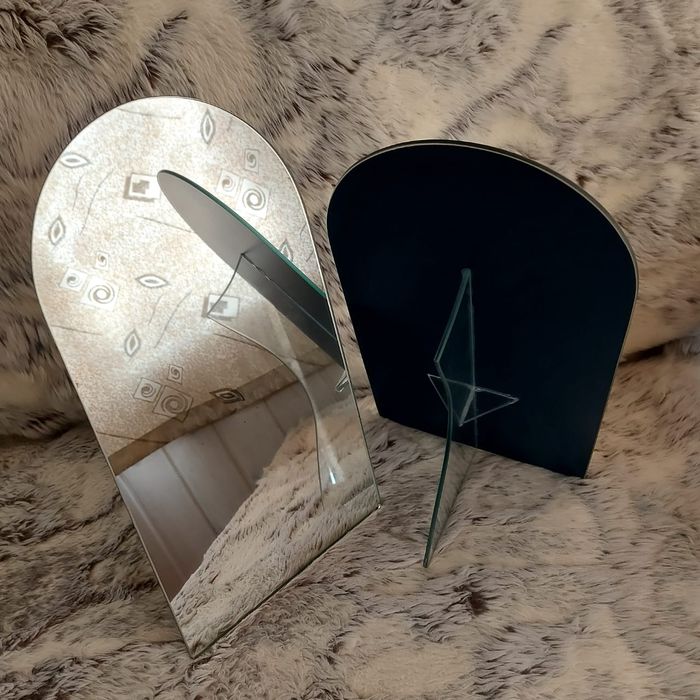 Зеркало настольное