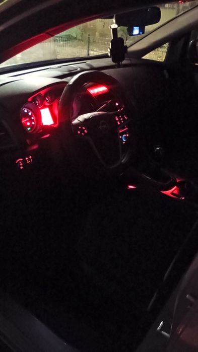 Opel Astra J 1.4t prim proprietar Romania 3 chei