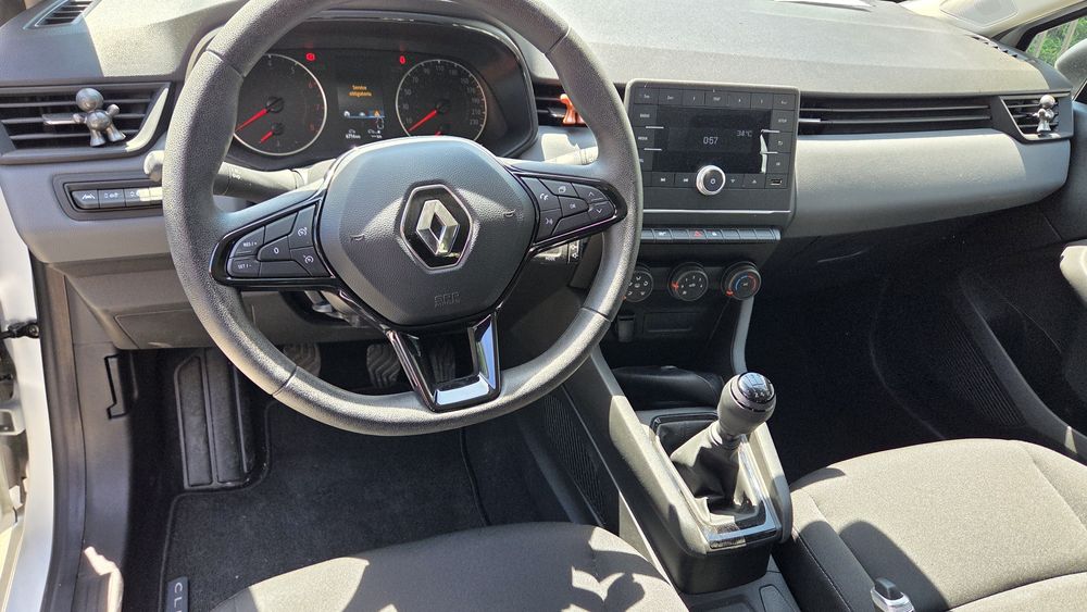 Renault Clio aproape nou