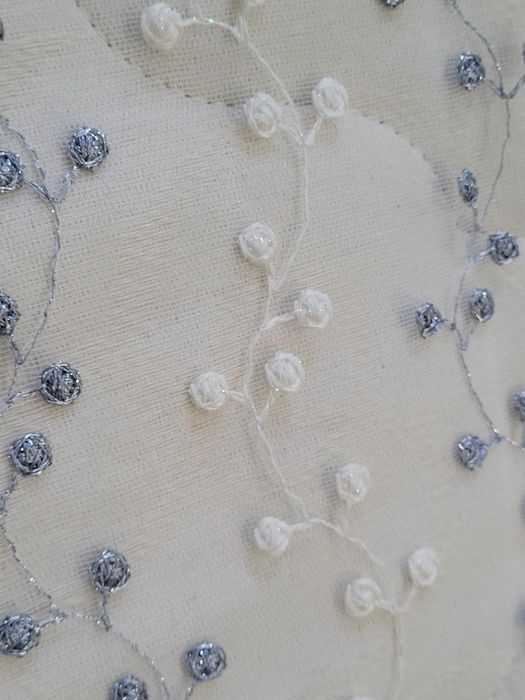 Тюли капроновые две штуки.