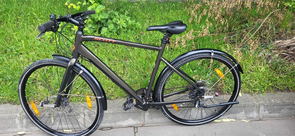 Bicicleta SCOTT Cross 50  Roti 28 Frane Disc - Stare foarte buna