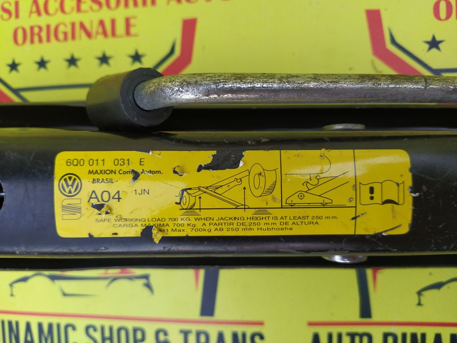 Cric auto punct sprijin original Volkswagen Vw Polo / Fox