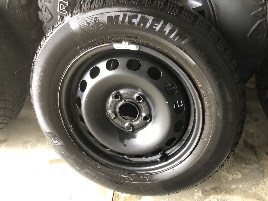 195/65 15 гуми и 5х112 джанти vw caddi