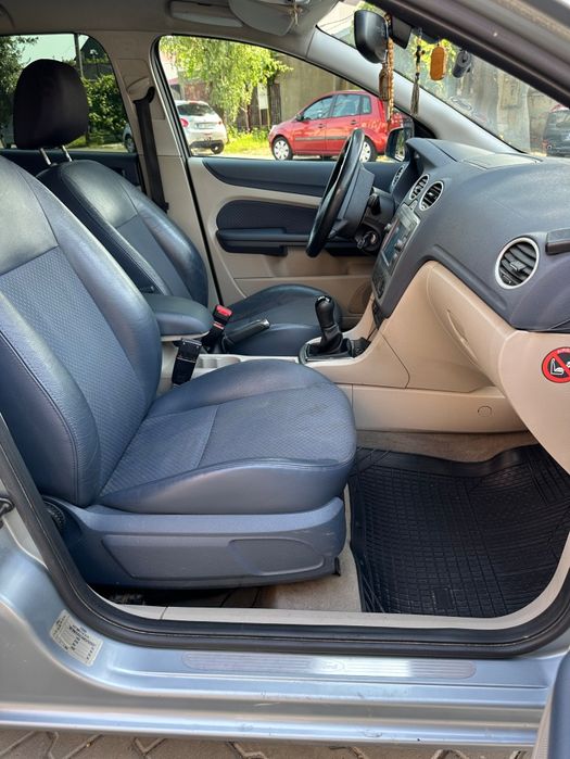 Vând/Schimb Ford focus 2 benzina+Gpl