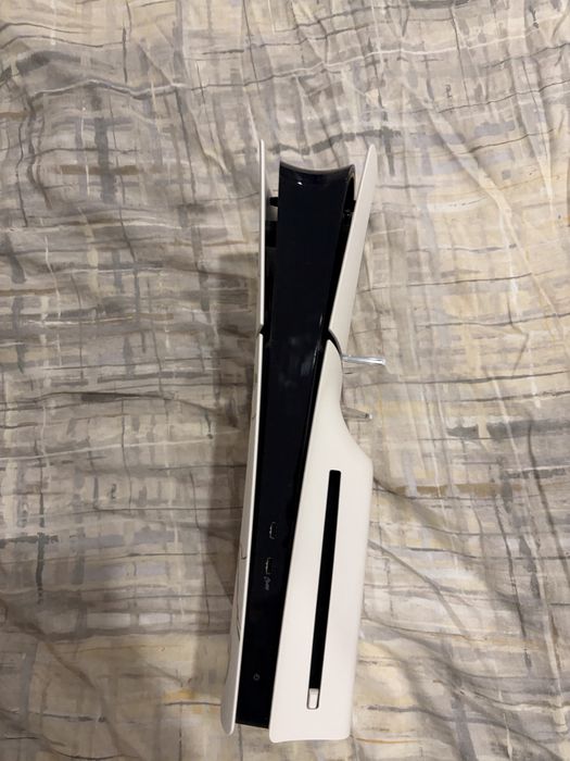 Плейстейшън 5 чисто нов