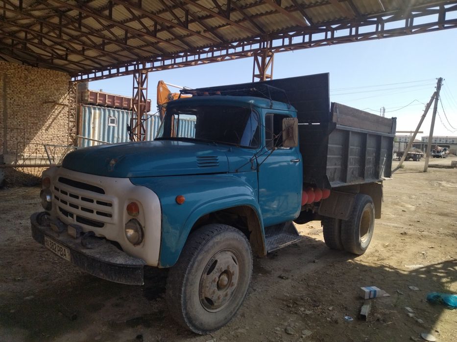 ЗИЛ самосвал сотилади холати яхши юриб турибти келишиб берамиз газ бор