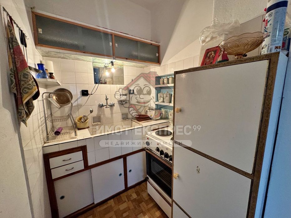 Дава се под наем Тристаен апартамент в Асеновград - 90 кв.м за 306 € - Снимка #5