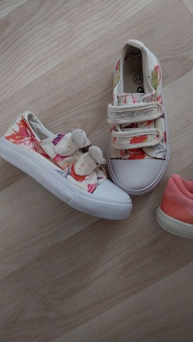 Adidasi  fetita 24