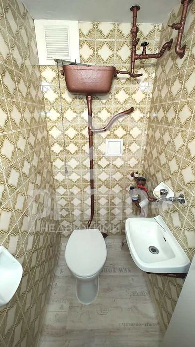 Дава се под наем Тристаен апартамент в Велико Търново, Център - 100 кв.м за 357 € - Снимка #9