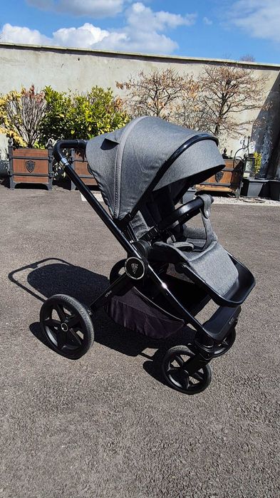 Количка Venicci Upline Slate Grey + Кошница Britax Römer Baby Safe Pro