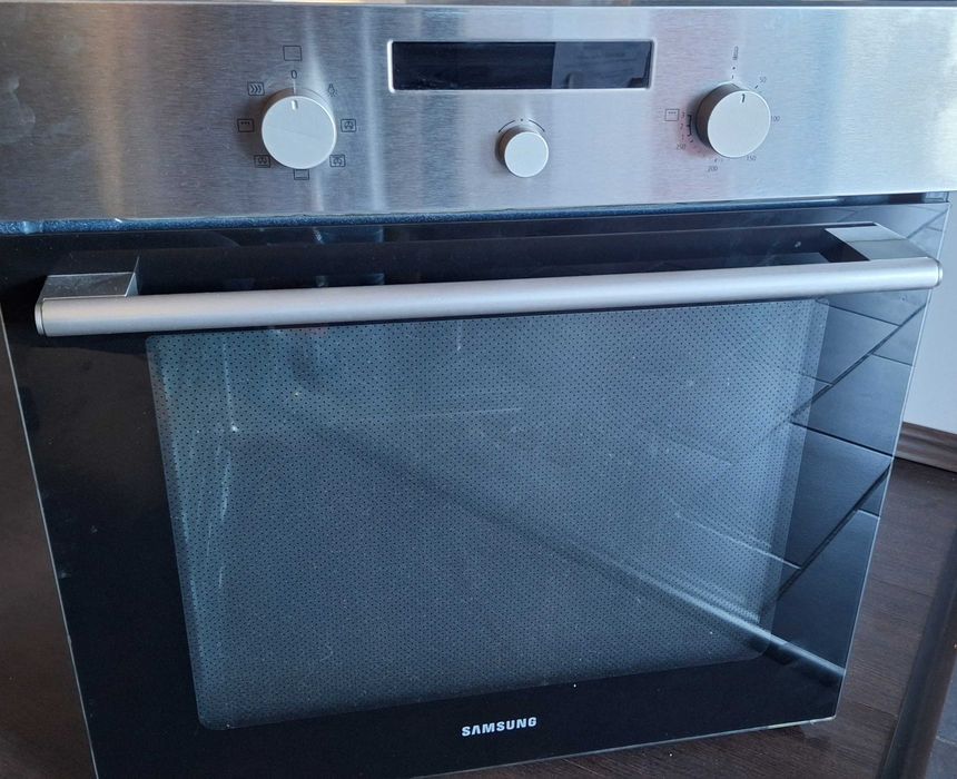 Cuptor electric Samsung