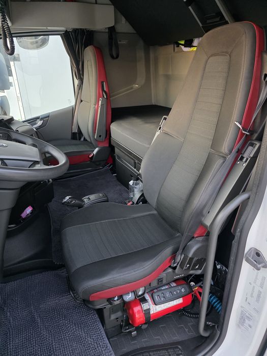 Volvo fh an 2021 Mega