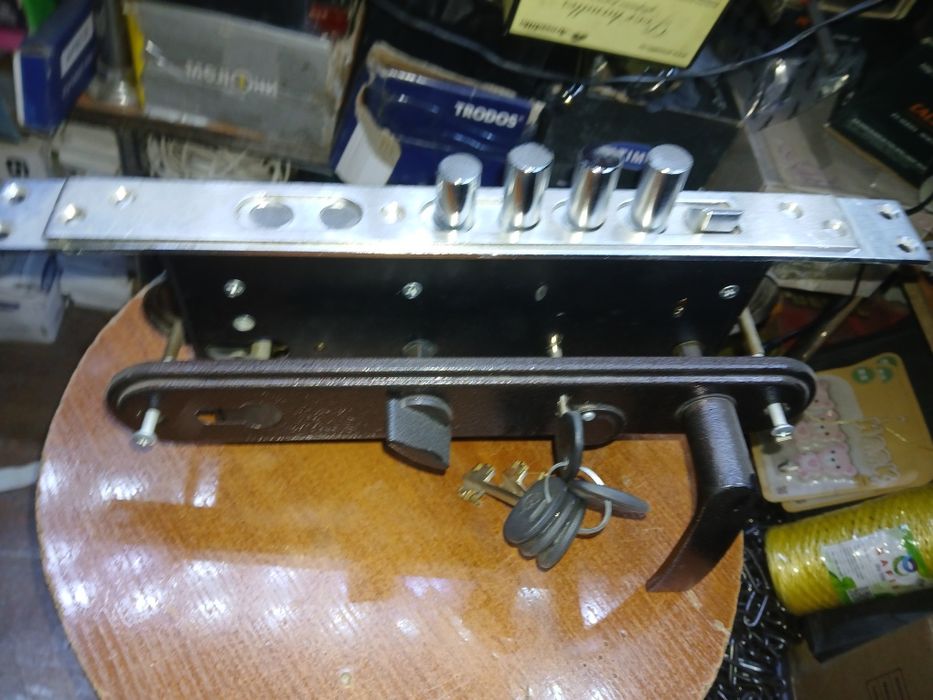 Zamok remont zamok ochish o‘rnatish Вскрытие замков замок устаси Zamok