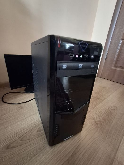 Офисный компьютер