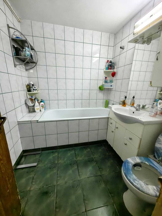 Vand apartament 2 camere --DIRECT PROPIETAR !!!