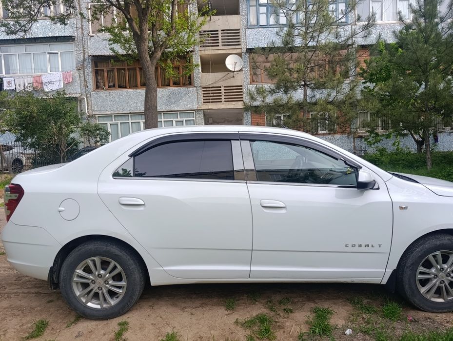 Chevrolet Cobalt 2023 — 4