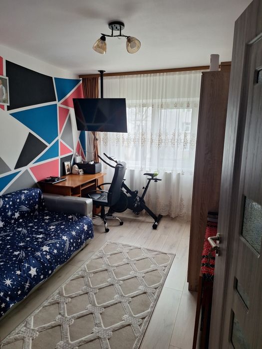 Apartament 3 camere decomandate zona Neagoe  Voda