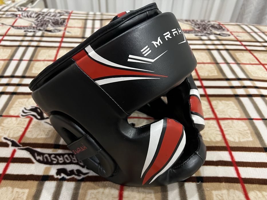 Продам боксерскмй шлем EMRAH