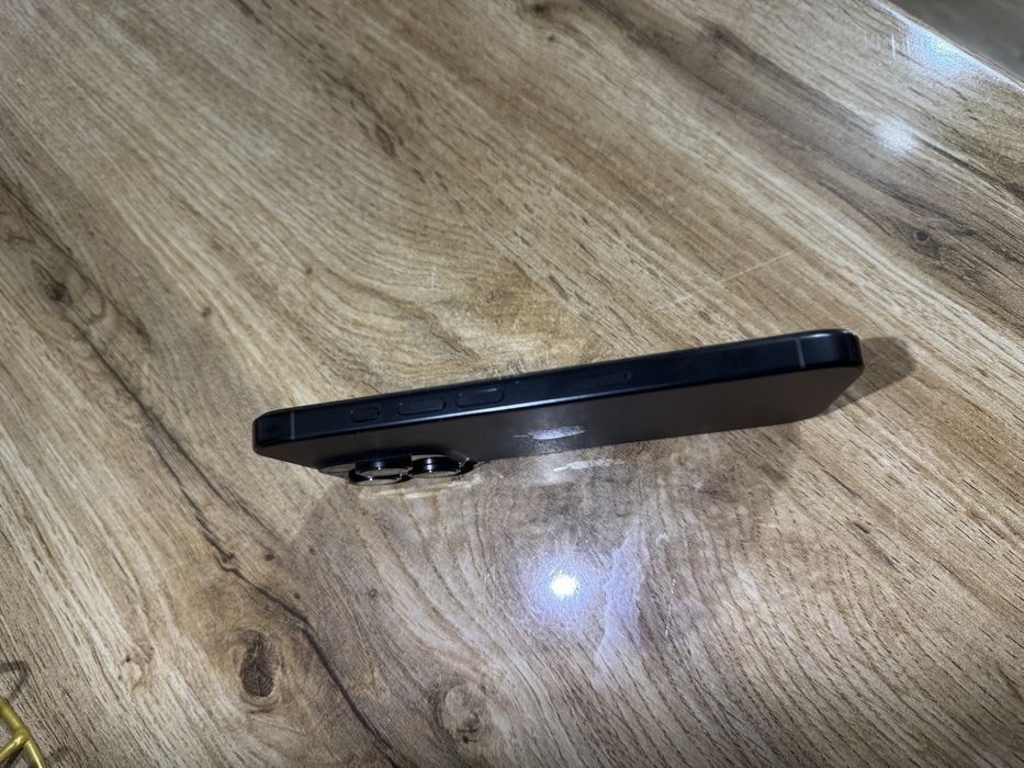 Iphone 16 pro 256gb черный идеал