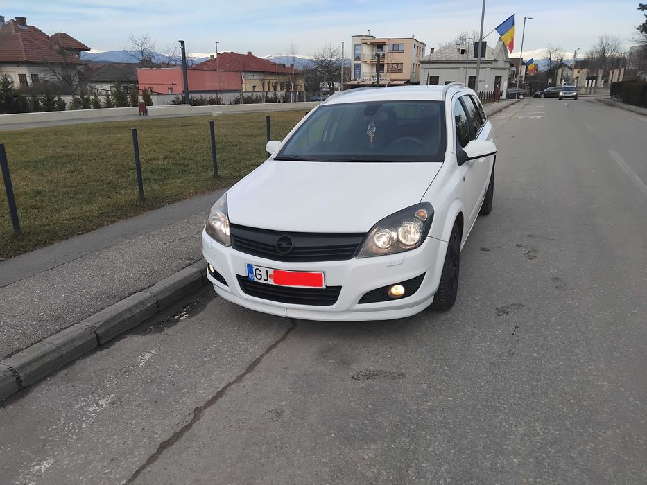 Opel ASTRA H 1.7 CDTI an 2010
