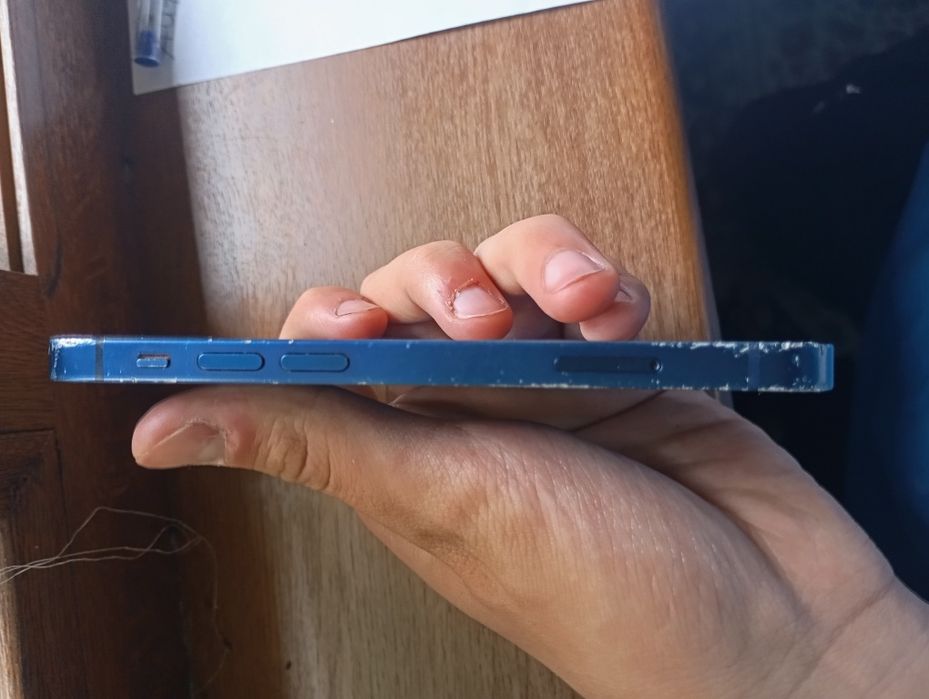 Iphone  12 mini 126