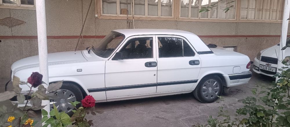 Volga gaz 3110 сотилади