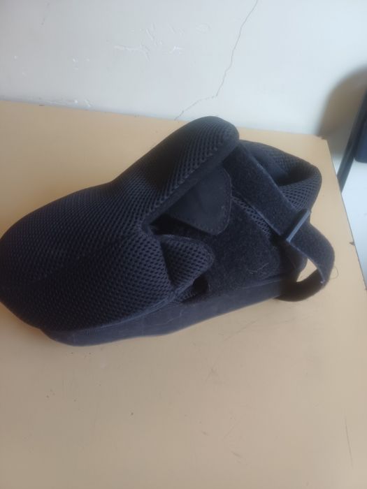 Ботинок барука продам