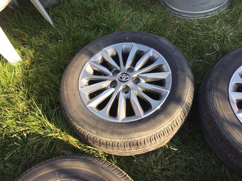 Оригинални джанти Toyota Avensis,Verso 16" 5x114.3 двуцветни