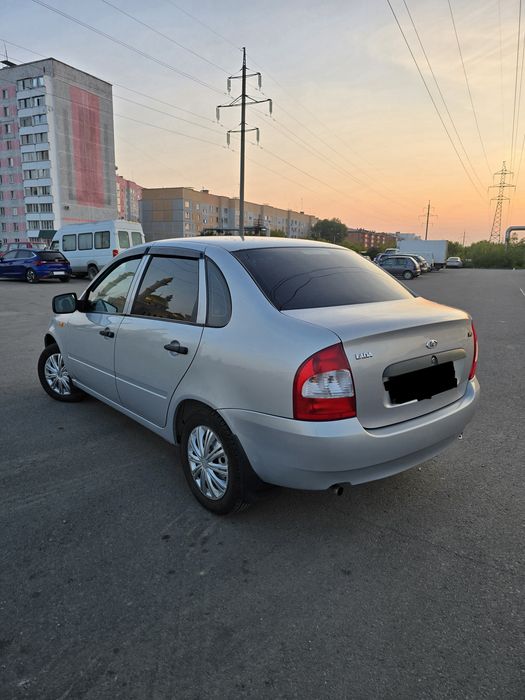 Продам Калину 2011 года