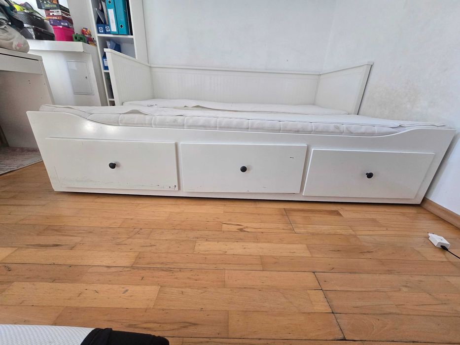 Vand pat divan ikeea - folosit, 3 ani.