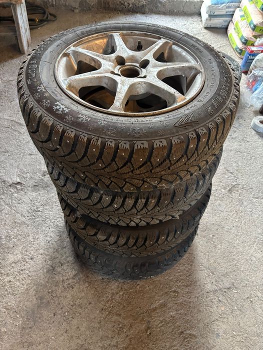 Продам Шины С дисками