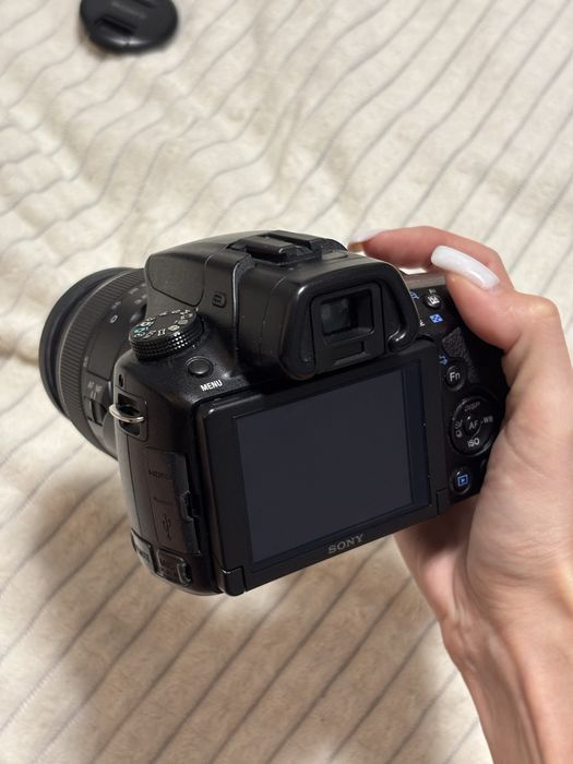 Продам Sony A37 (kit)