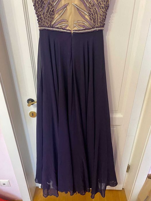 rochie mov lunga eleganta cu pietre